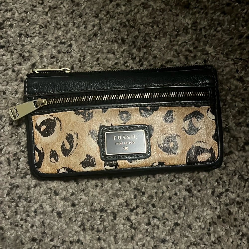 Fossil wallet